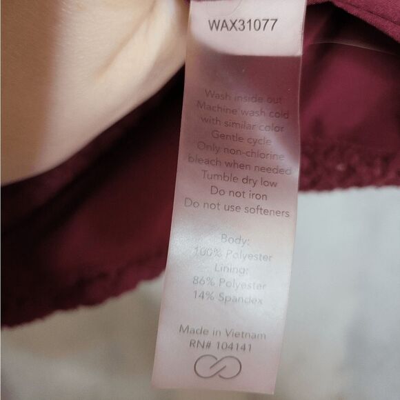 Calia By Carrie Underwood Sherpa Vest Burgundy XS - Picture 4 of 9